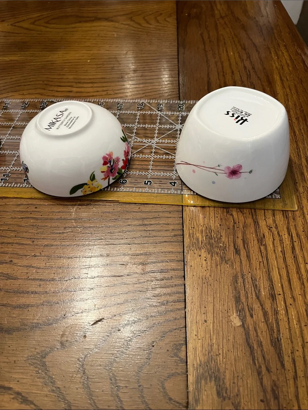 Set of 3 White Ceramic Bowls with Floral & Butterfly Pattern‎
